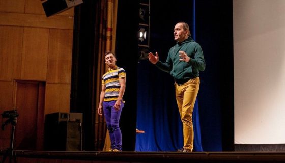 Спектакль «Я — счастье. Инопланетянцы»