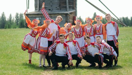 Ансамбль песни и танца «Зангари»