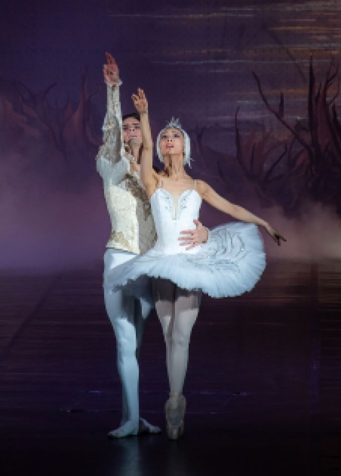 Лебединое озеро