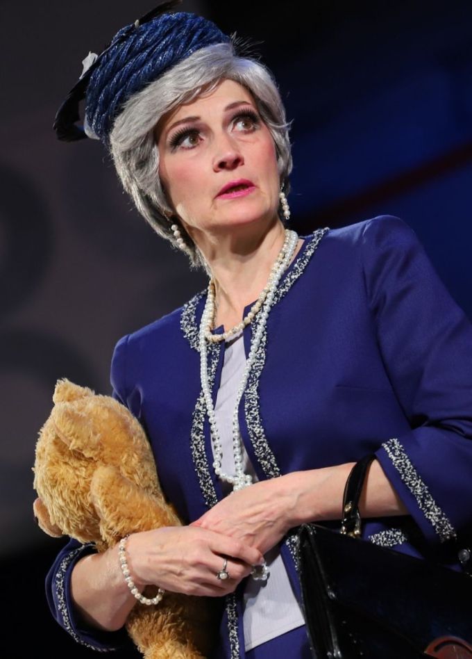 Спектакль «Странная миссис Сэвидж»